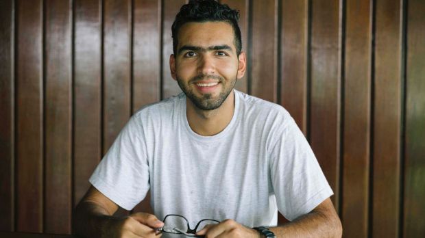 Manus refugee makes it into Canada legally