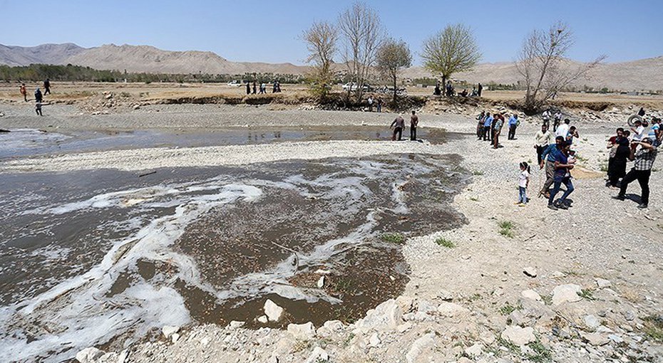 WET AGAIN — Water, at least a little of it, has begun to flow again in the Zayandeh River that flows through Esfahan. It will probably last a few weeks.