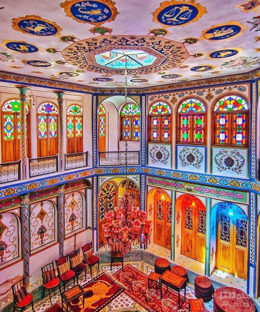 BOUTIQUE HOTEL – The centuries-old mansion of Mollabashi in Esfahan has been turned into a boutique hotel.  