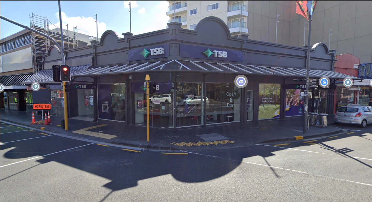 N. Zealand bank zaps Iranian’s account