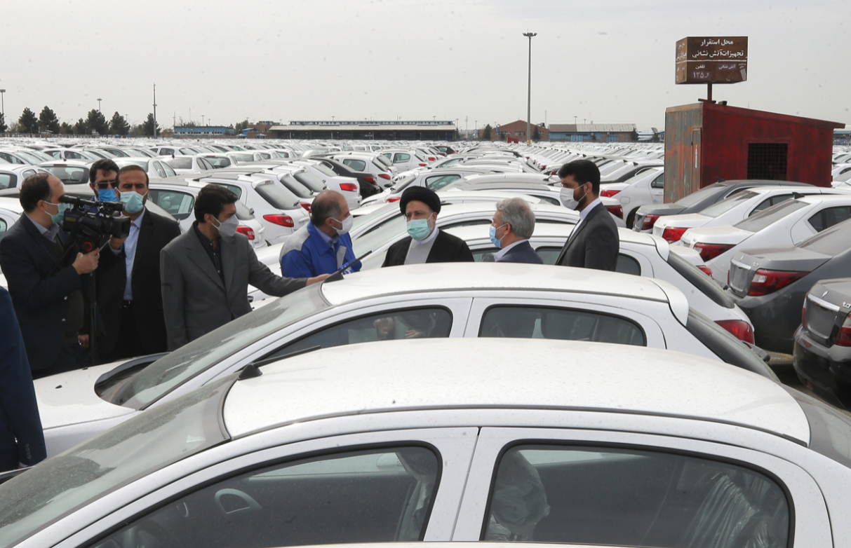 Raisi orders auto industry to make cheap car for poor