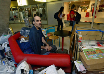 Iranian Living in Airport Terminal, Dies at 76