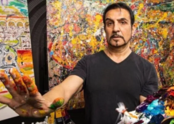 Artist Davood Roostaei dies at age 63